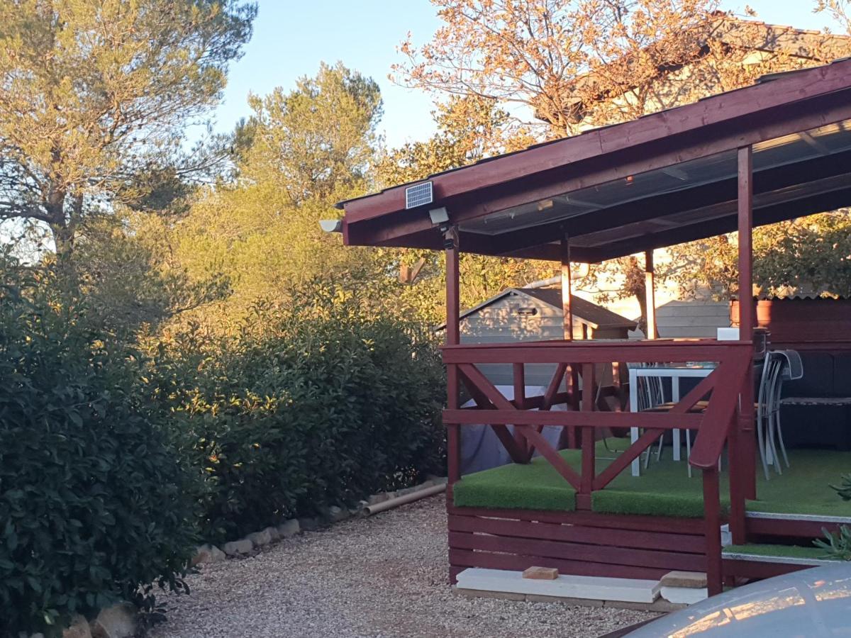 Charmant Mobil-Home Rocbaron Εξωτερικό φωτογραφία
